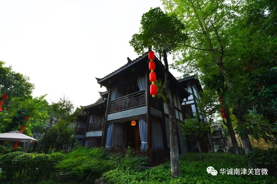 阆中院子0.