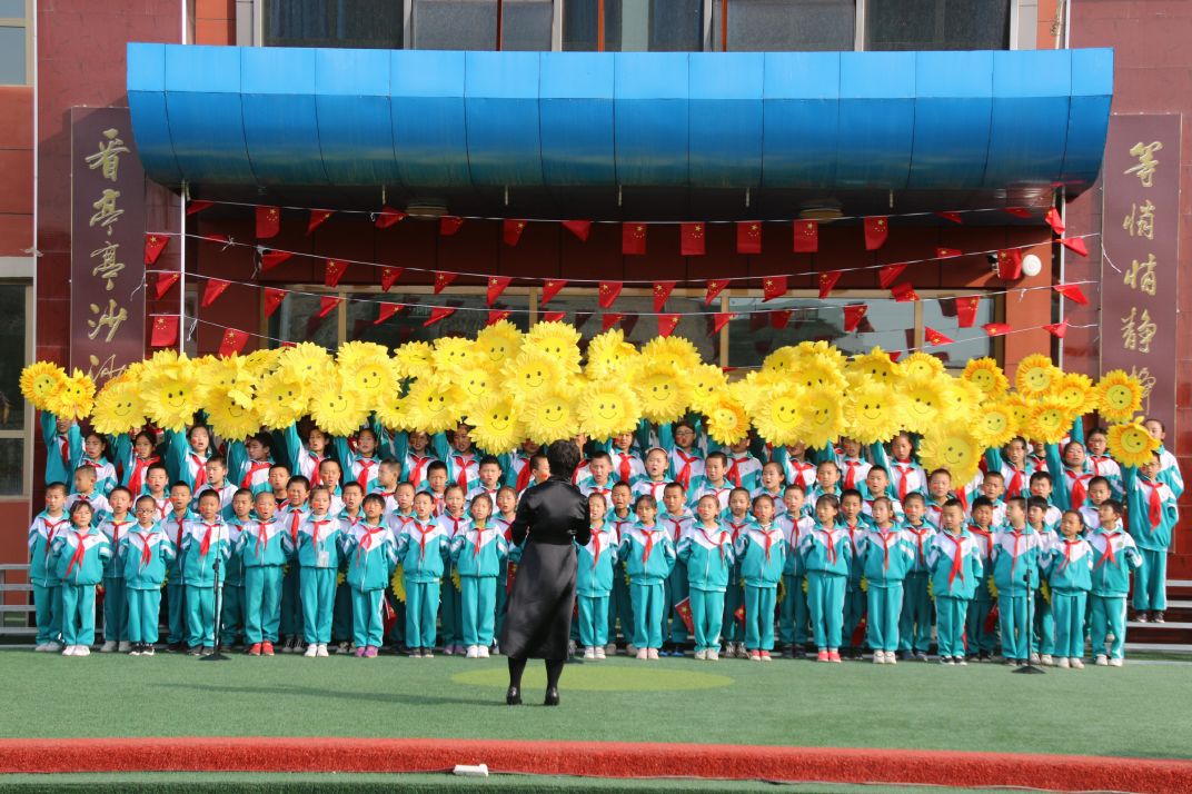 景泰县各级团组织,各少先队礼赞新时代 祝福伟大祖国!