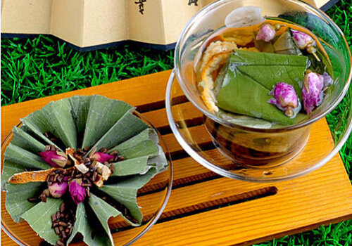 方法:各种减肥茶,比如荷叶减肥茶,碧生源等曾经火爆市场,深受大众喜爱