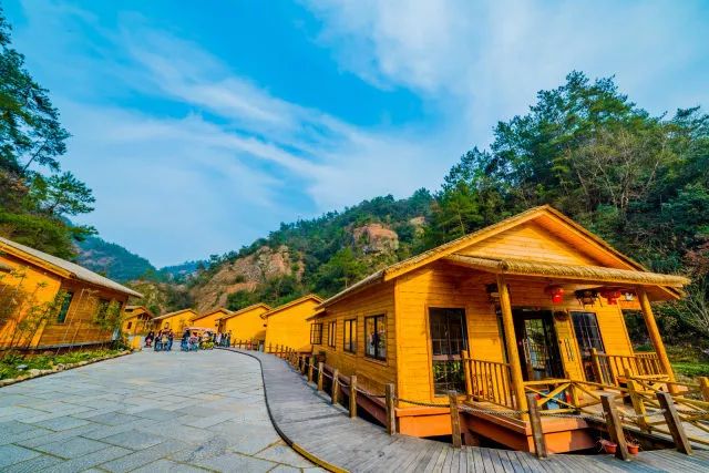 远安精品民宿又添一块金字招牌京式四合院双泉生态山庄今日开业