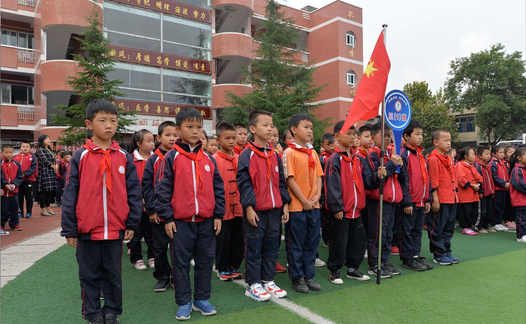 浦东新区新场小学图片