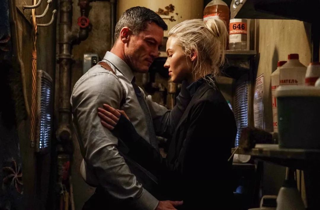 性感超模化身双面特工吕克贝松r级新作安娜养眼又刺激