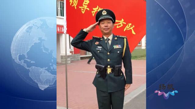 阅兵式现场,无人作战第3方队领队之一李广泉少将是扬州市仪征月塘人