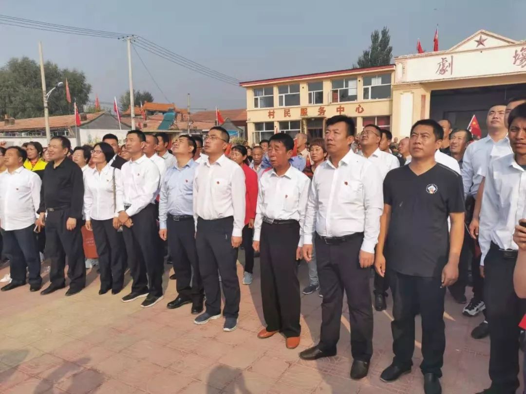 美丽乡村涿鹿县单家堡村村主任无偿为村建造公园南水公园正式剪彩