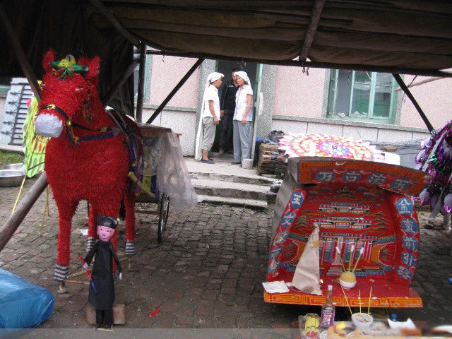 从父亲的葬礼,看传统的民俗_棺材