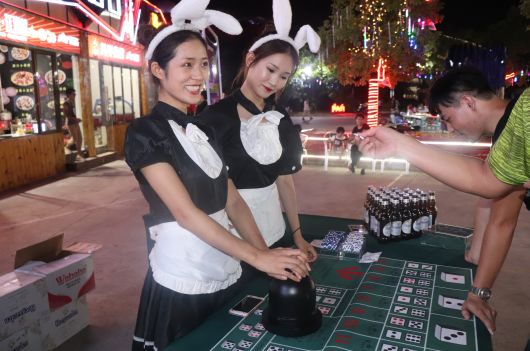 zui牛霸王餐来袭抓紧预定,澳门荷官小姐姐互动送美酒