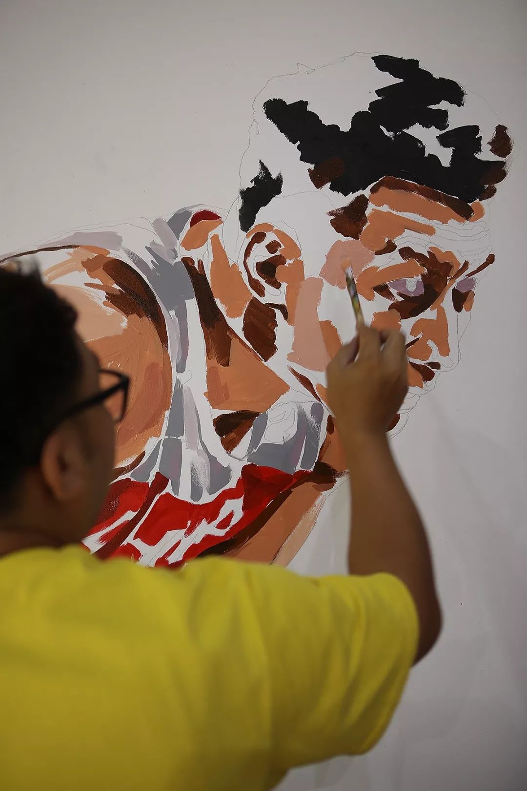 这一次我想把我心中的偶像英雄画出来他的名字叫易建联xh55视觉