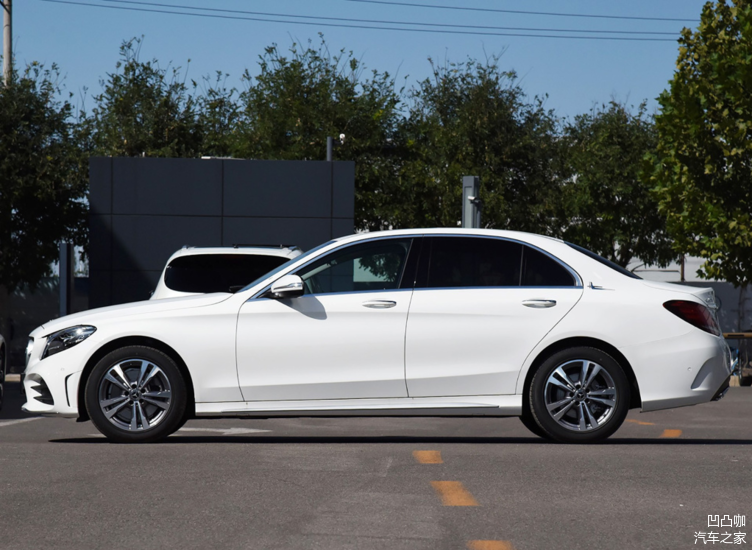 售价30.78万元起,2020款奔驰c200 l上海地区已到店