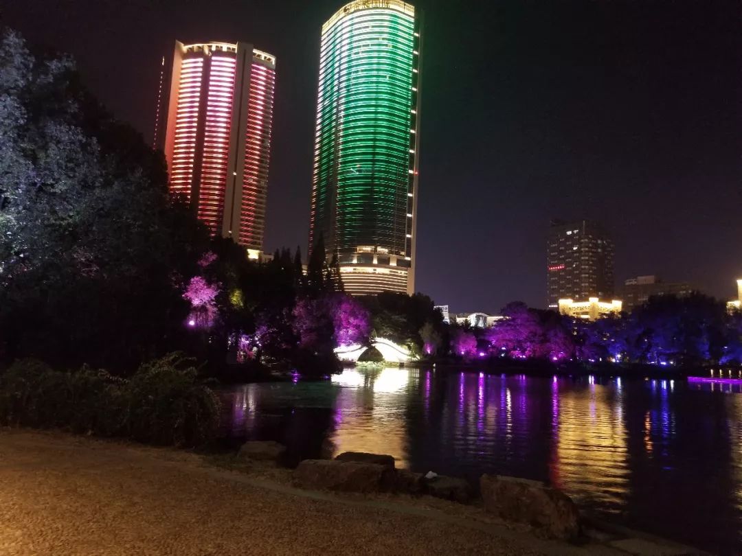 马鞍山城市中心区打造成拥有迷人夜景的湖畔明珠可能大家不知道这眼前
