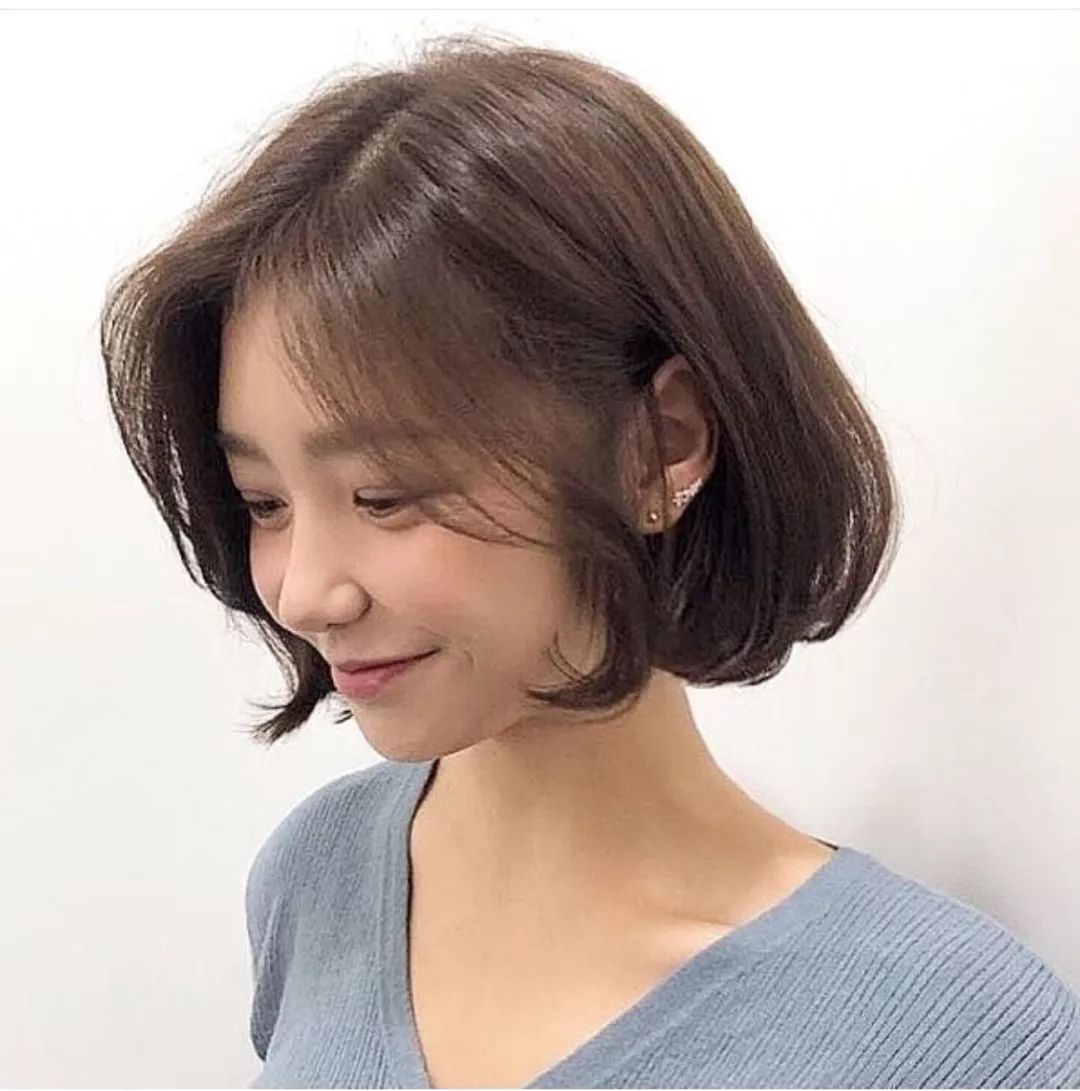 发量少的女生,适合剪这个发型!_短发