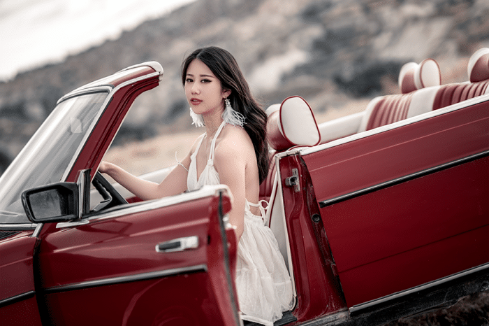 图荐奔驰230e1988年敞篷款香车配美女这样的组合你们喜欢吗