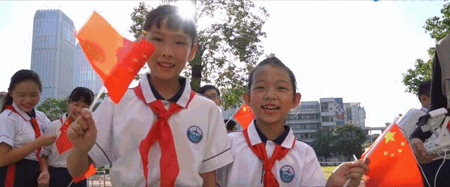 上日今《我和我的祖国》黄渤,张译,刘涛,杜江,葛优《中国机长》张涵予