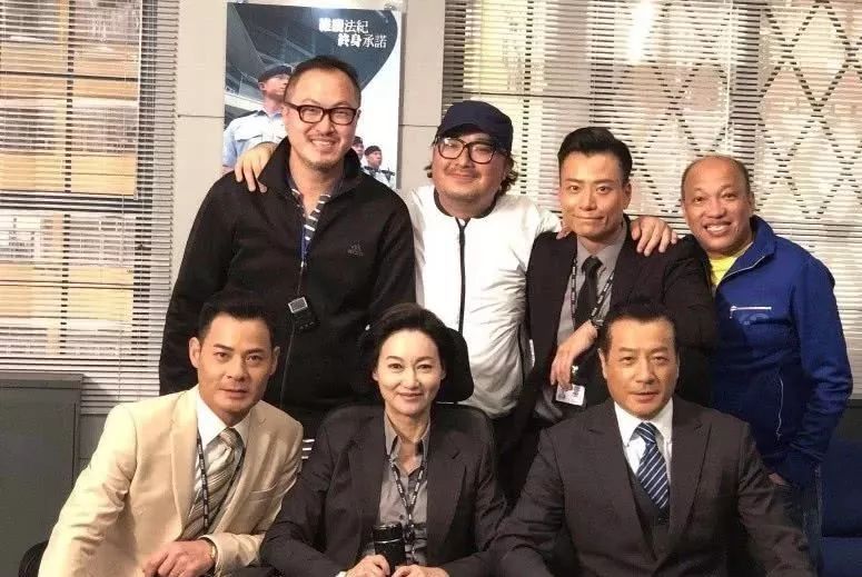 在《情逆三世缘》饰演高继安《潜行狙击》的邓国彬(辣姜)《名媛望族》