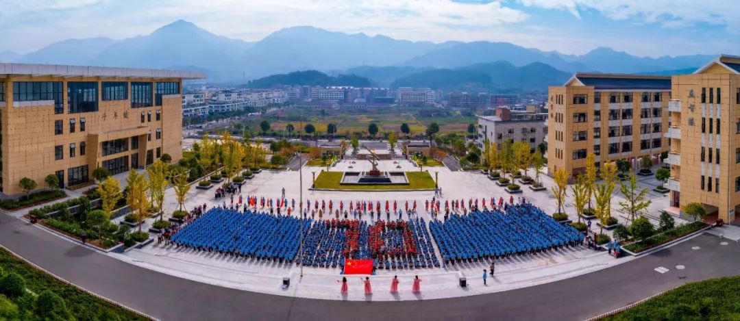 陈春肖摄职教中心技校校区职教中心三中校区凤凰书院大盘镇中心学校