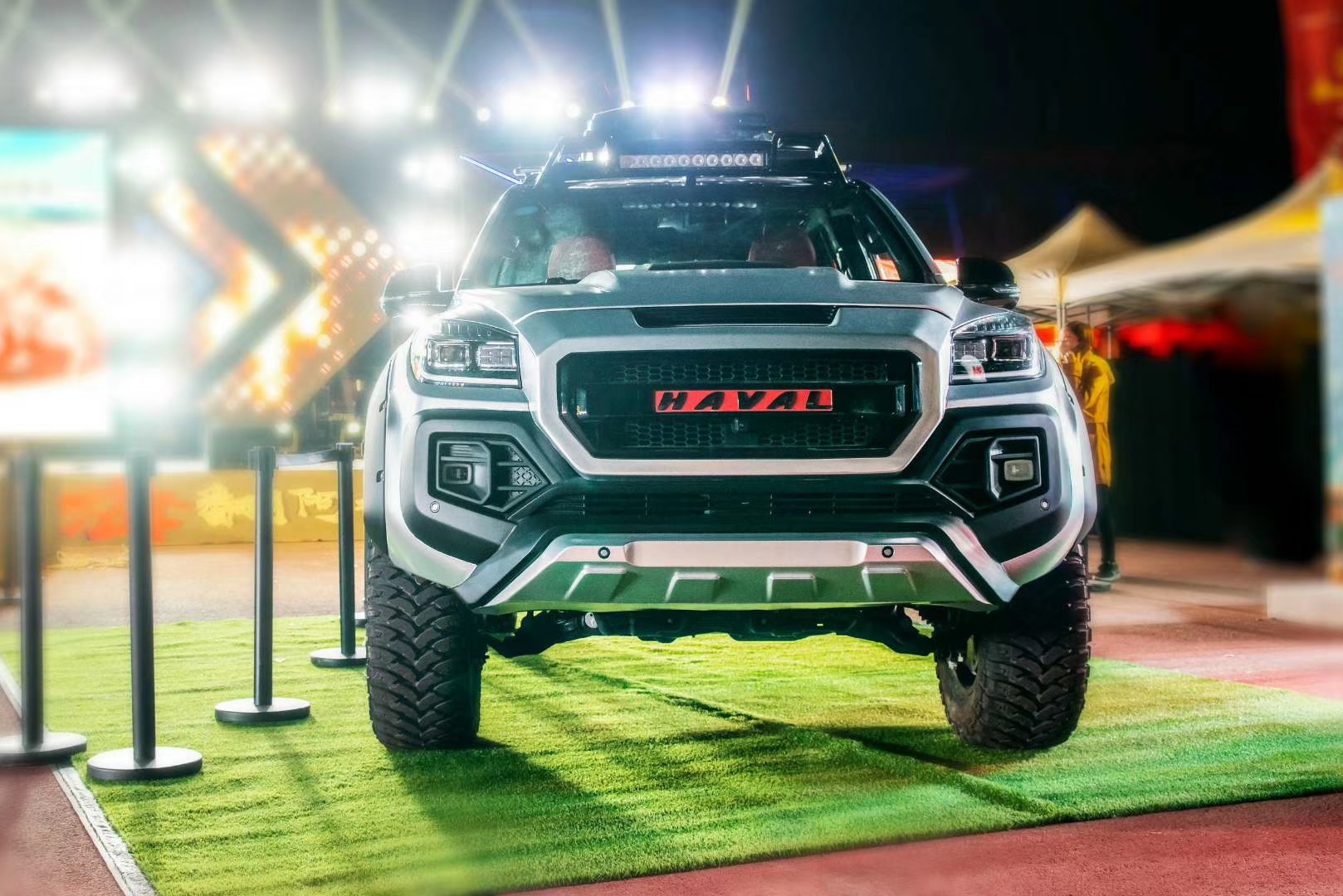 哈弗h9罗伦士改装版 10月2日晚阿拉善英雄会大营正式发布_搜狐汽车