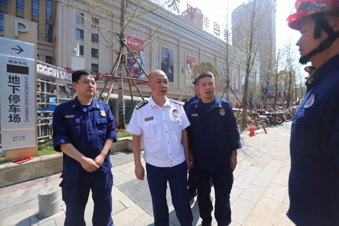 刘明珠部长深入荆门支队开展国庆军运消防安保工作督导