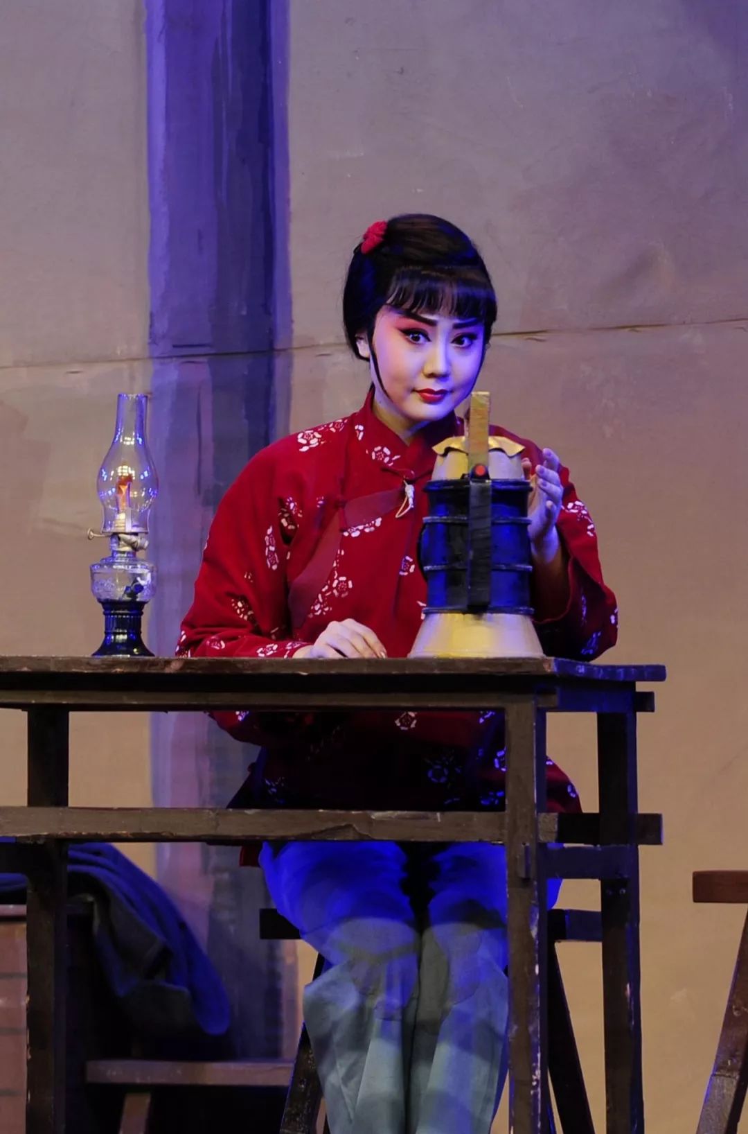 张宝月 饰 慧莲王玢 饰 田大婶赵文宝 饰 假交通员王帅 饰 皮匠摄影