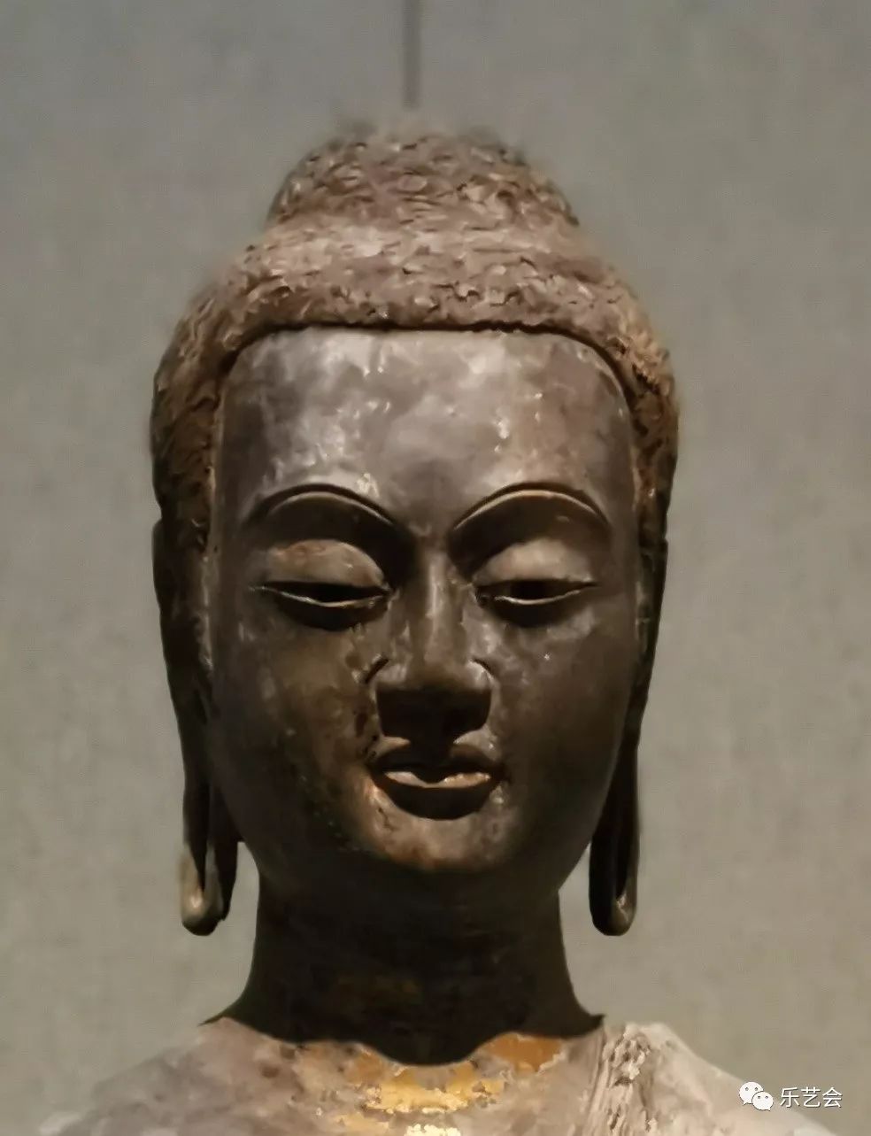 5 cm 宽 68.6 cm 佛像制作采用的是千年前的干漆夹纻工艺.