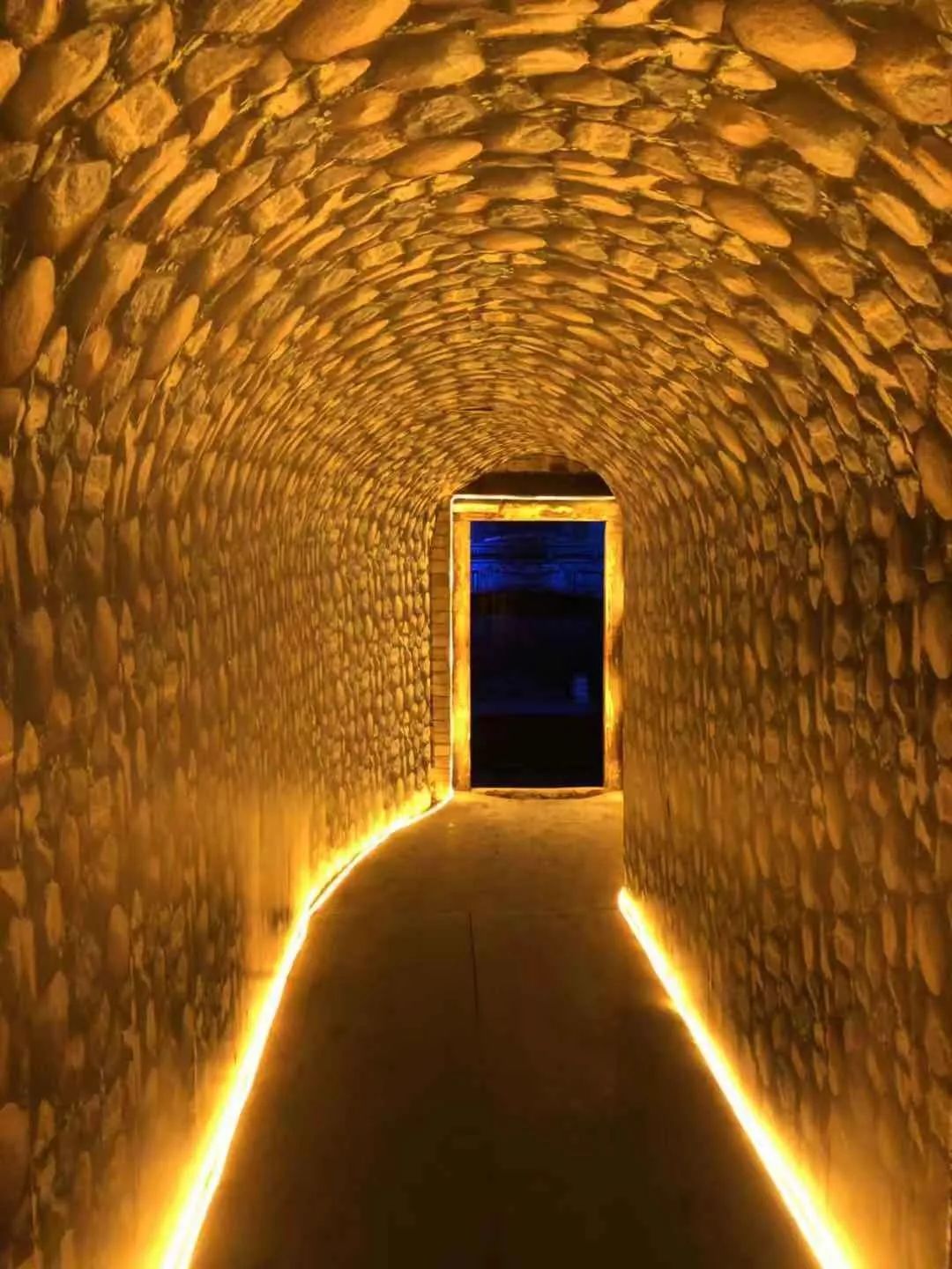 古暗道探险——古暗道暗藏玄机,有藏身密室,逃生通道,陷阱地道等,设计