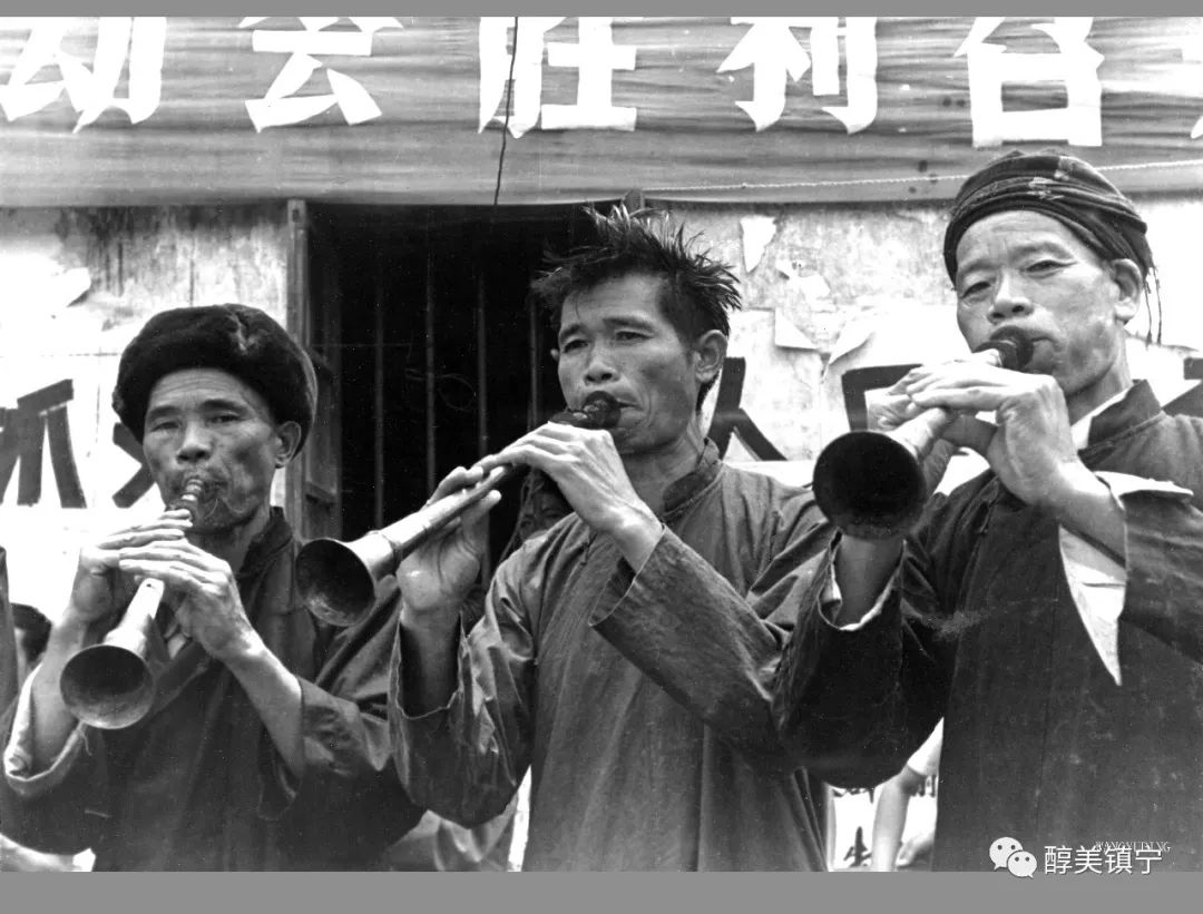 镇宁老照片与新照片图说镇宁70年沧桑巨变