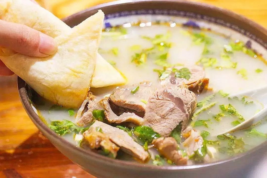 国庆小长假,来邯山辛里村喝大锅羊汤啦!