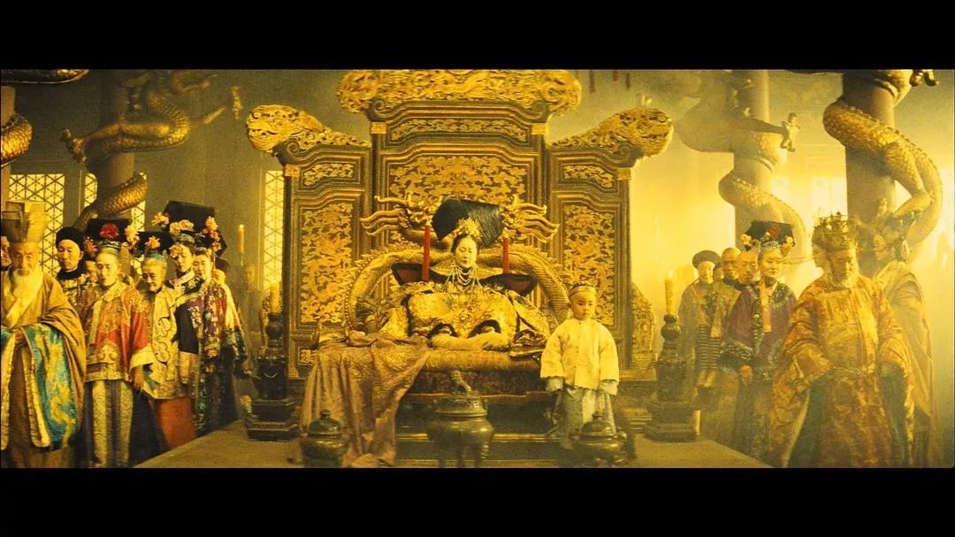 电影《末代皇帝》剧照最终,《末代皇帝》史无前例地斩获9项奥斯卡大奖