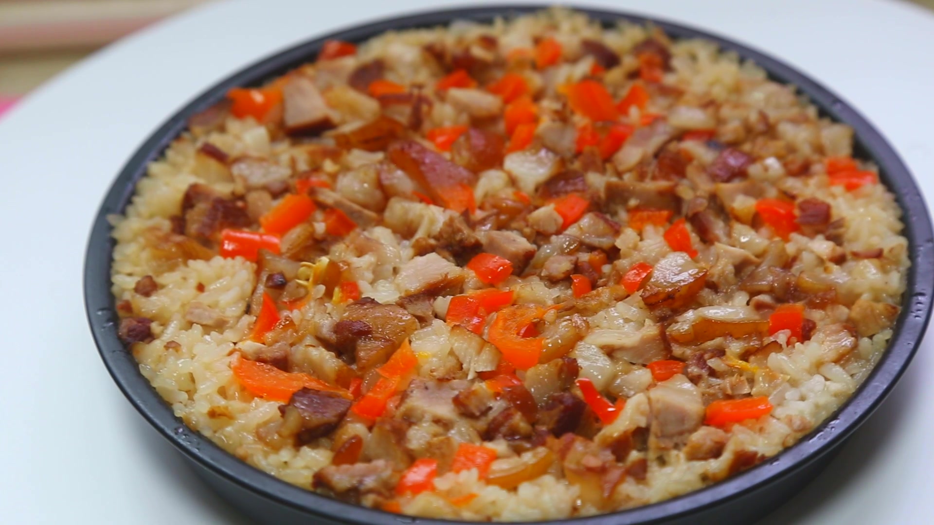 9,哇,好香啊,简单的红烧肉糯米饭就做好了,实在是太香了.