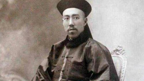 康熙对贪赃枉法的噶礼姑息纵容为何却在他死后骂他是个烧胚