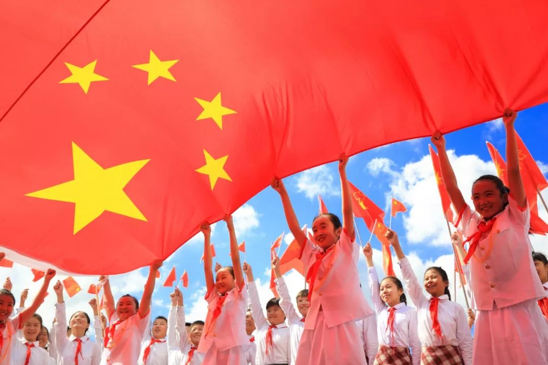 祖国,需要我们每一个人!今天,我们这样和孩子说爱国