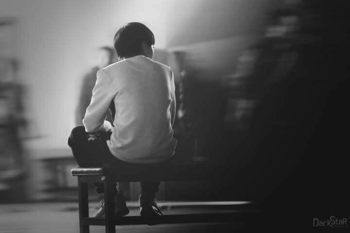 王俊凯背影照合集少年拼劲全力换一个奇迹