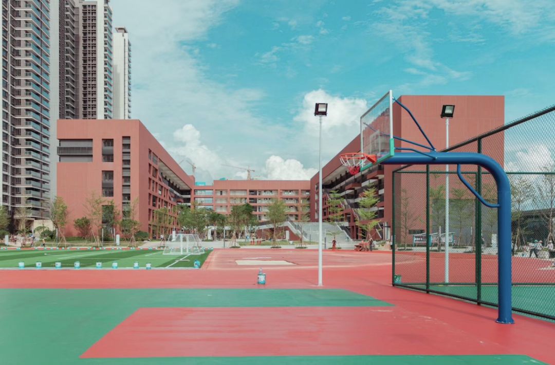 闪耀市东湾学校我和我的祖国深情告白新中国70华诞