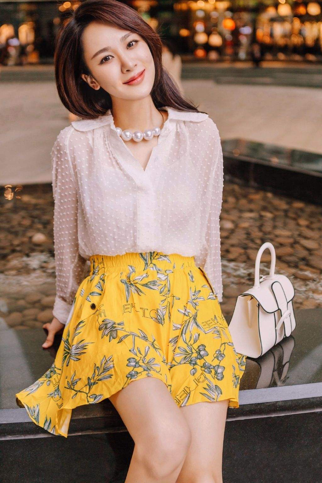 难怪杨紫一直否认整容,原来是继承她的基因_马海燕