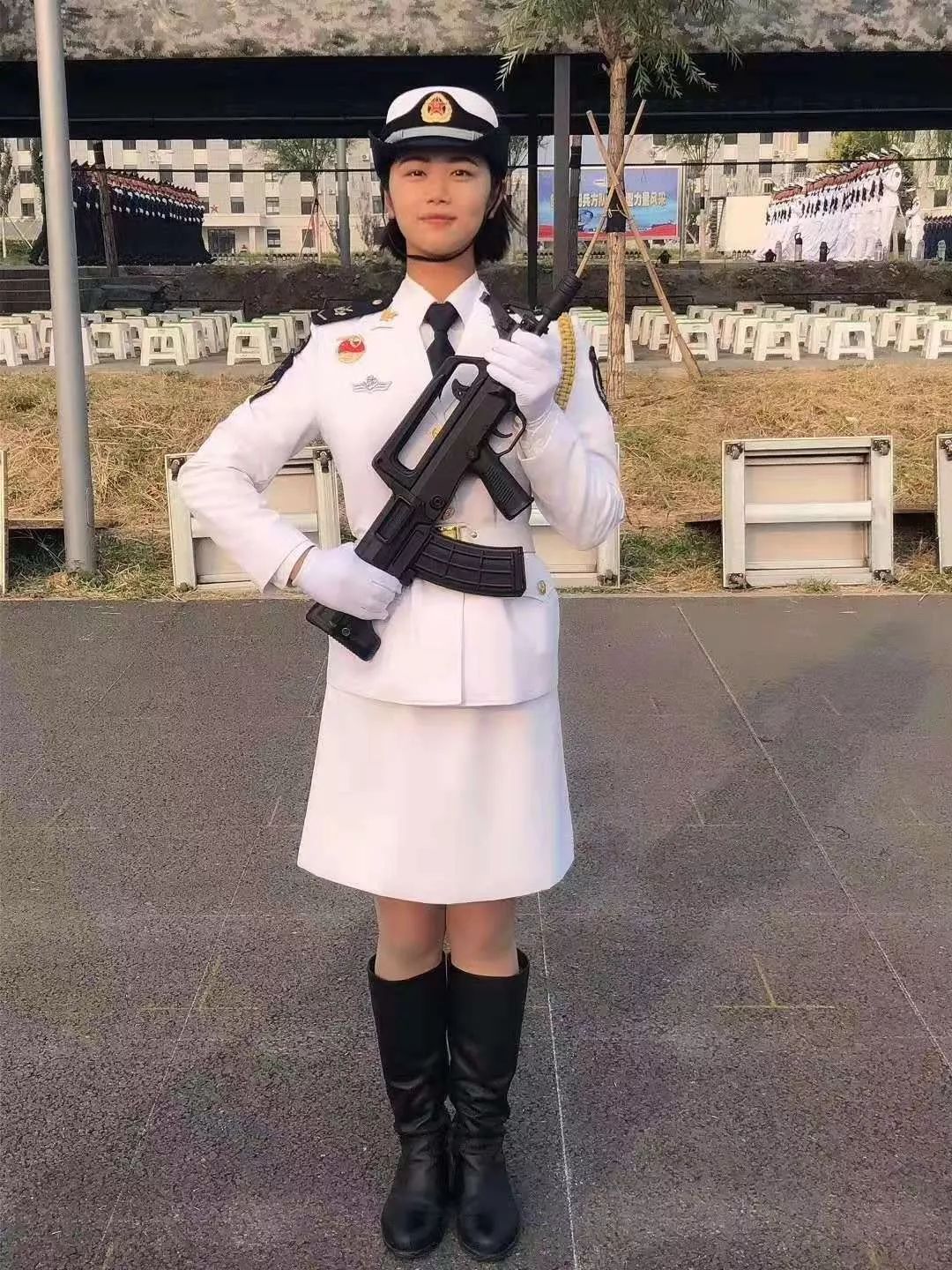 阅兵方阵最美女兵图片