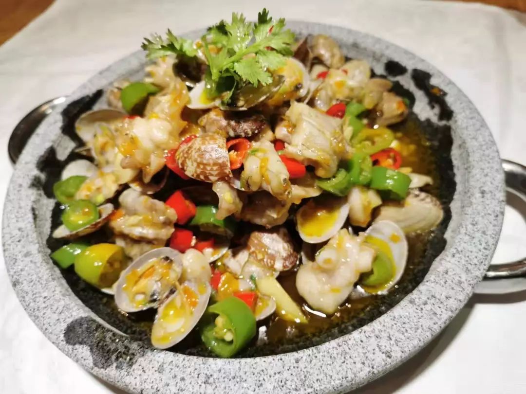 花甲爱上蛙还不快来品尝美食~国庆期间上线啦!