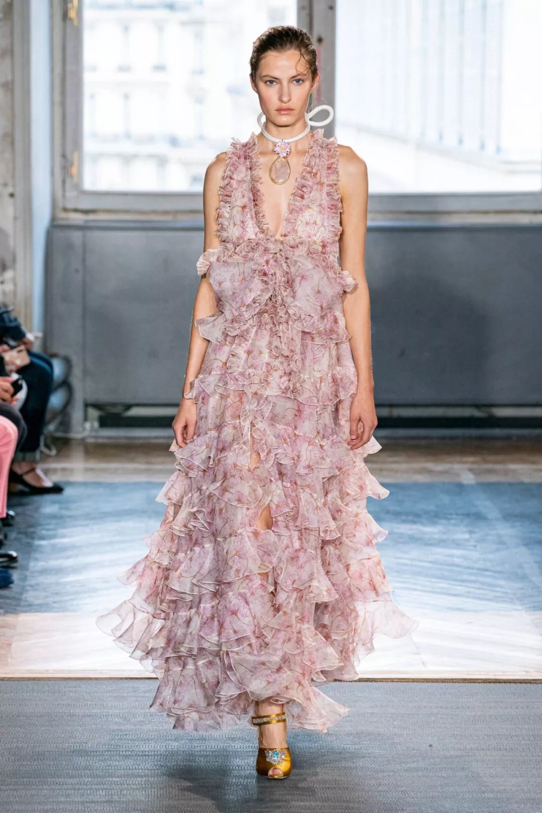 这些让人冲动的美丽花衣服,你哭了没?