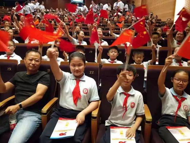 【基层队讯】杨村第十一小学热烈庆祝新中国成立70周年系列爱国主义
