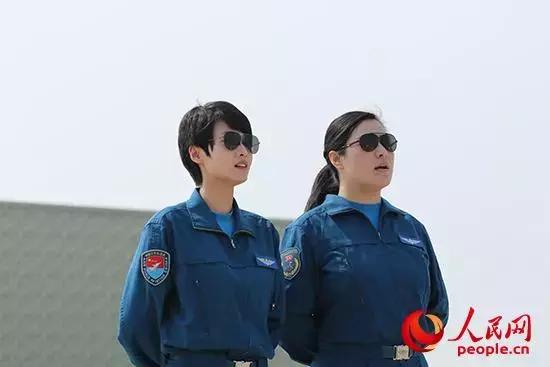 左为陶佳莉,右为盛懿绯.林国彬 摄