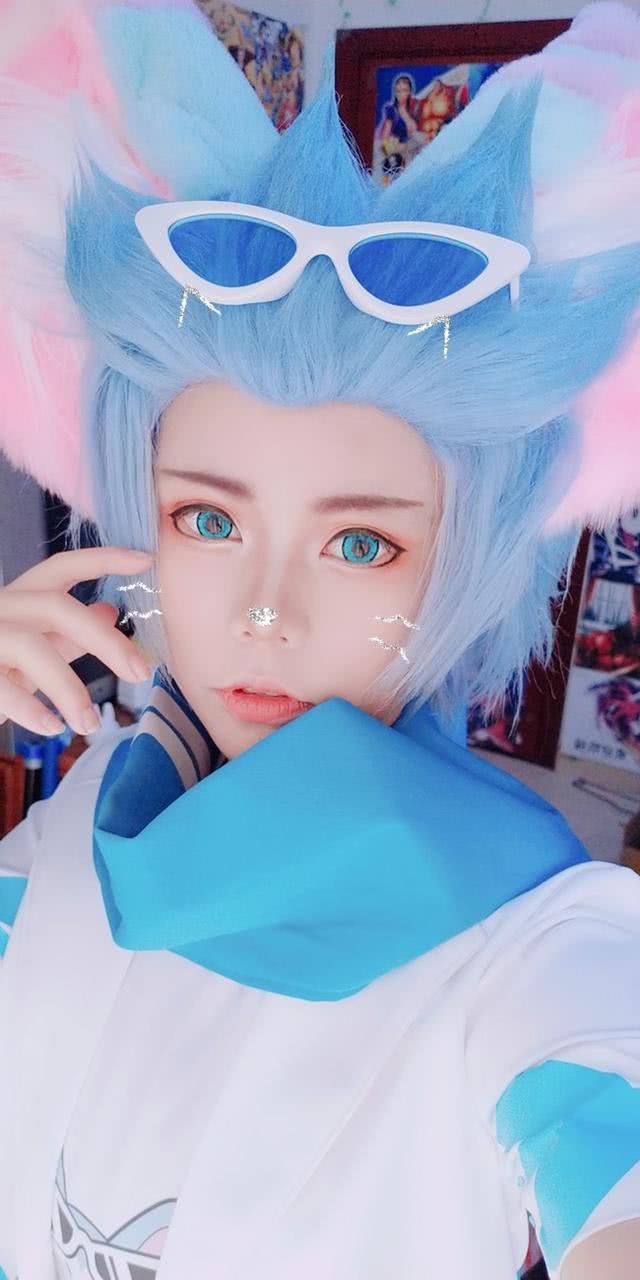 一组热门游戏《王者荣耀》cos——短腿李元芳,还原度很高!