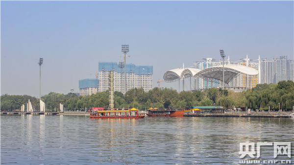 京杭大运河北京城市副中心段旅游通航仪式在通州区运河奥体公园举行
