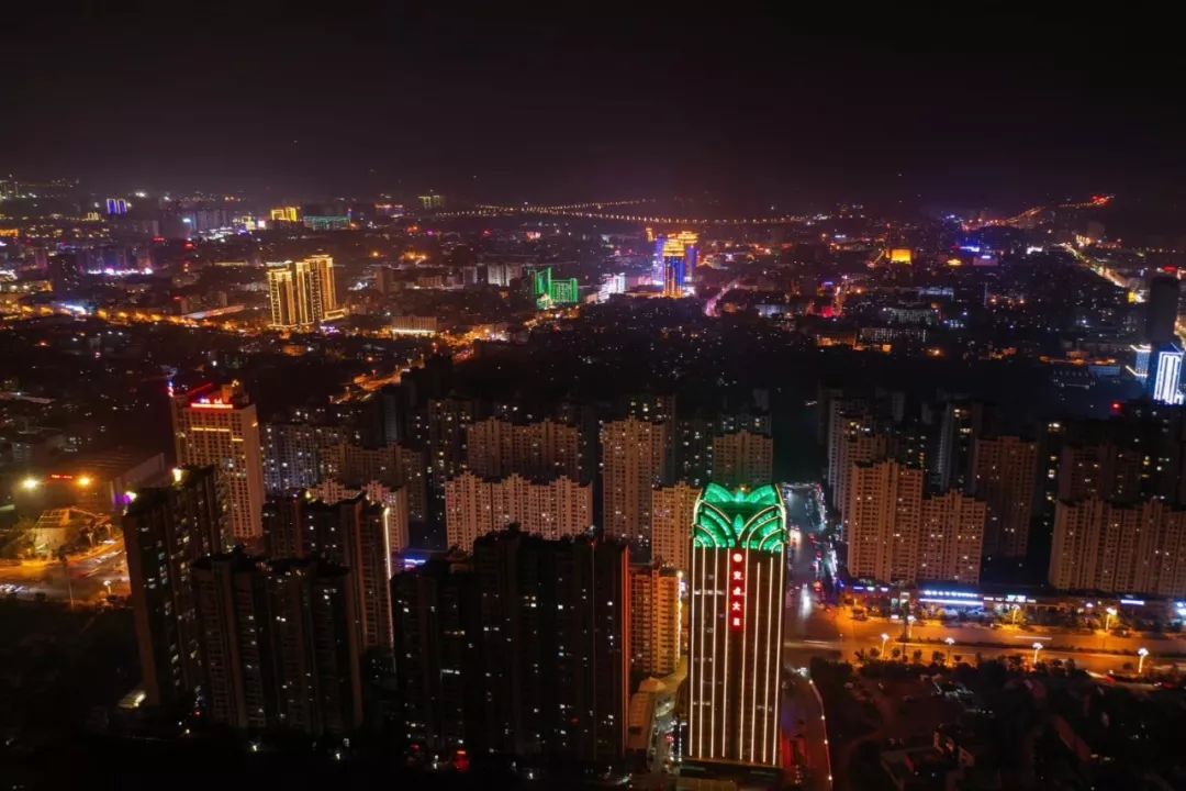 昭通城最新航拍照片