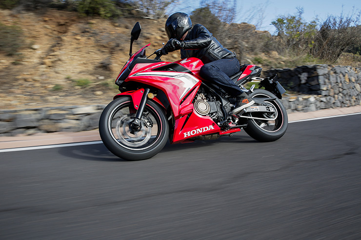 新手的第一辆cbr2019款本田cbr500r测评