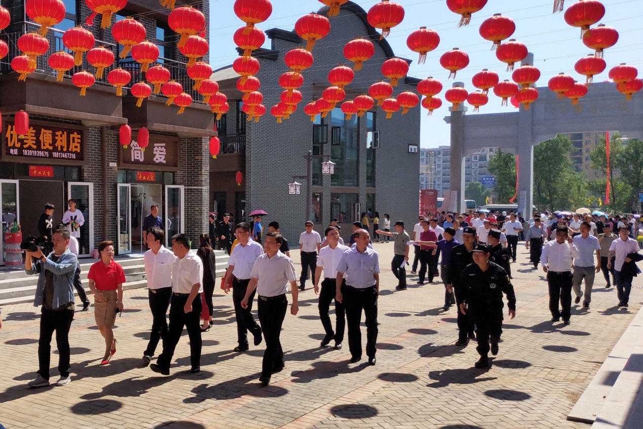 为百年古镇注入活力卓尔61胜利小镇十一盛大开街试营业