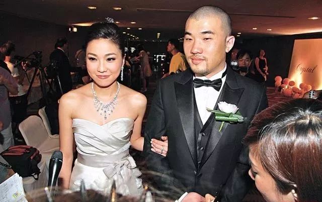 香江忆旧录宇宙最强小姨子嫁入的豪门到底什么来头