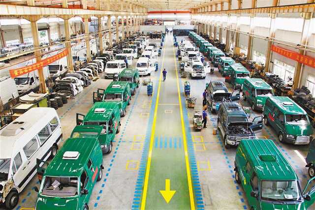 载入史册迪马股份参与铸造国庆盛典魅力重庆彩车