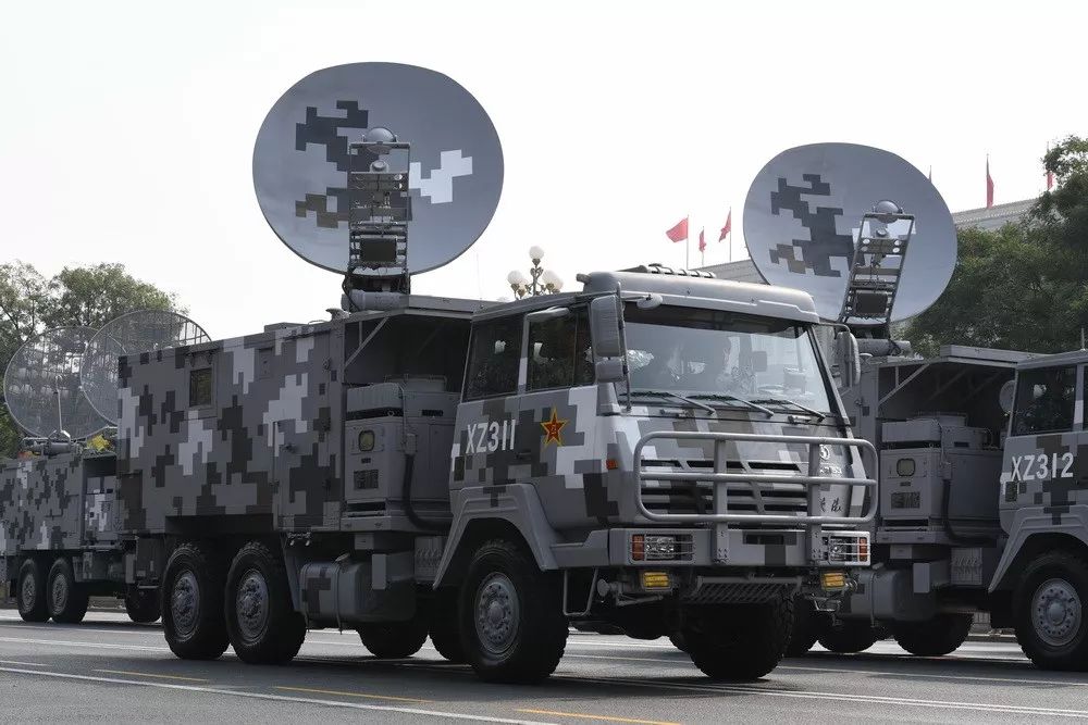 信息作战第3方队信息侦测作战车组,东风-26核常兼备导弹方队,地形勘测