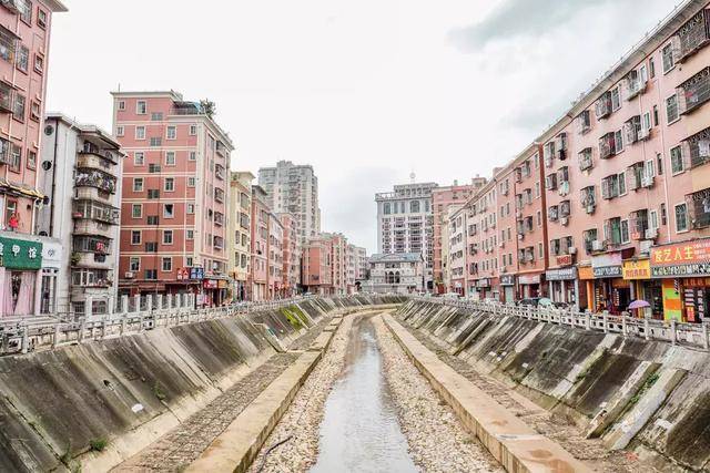 原创现在的石岩房租很便宜未来的石岩你可能高攀不起