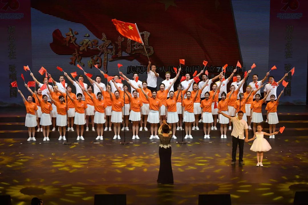 快来看这场龙泉人集体深情告白祖国的大合唱比赛结果