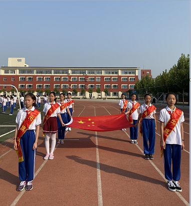 华明小学我与祖国共奋进