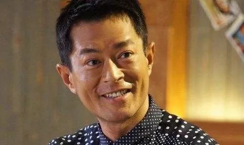 49岁古天乐情史:秘恋霍汶希,收尽台湾小花,和7年女友传复合