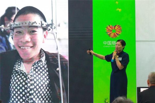 以爱共伴 启发善念林碧玉秘书长最后呼吁:"慈善工作人人有责,慈善不